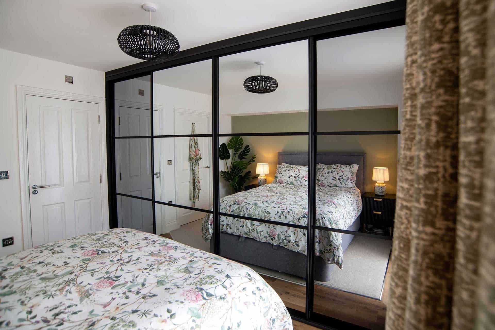 UNP Home Decor 45783 West Court Sheffield006 New 2